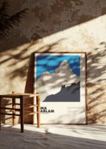 Ama Dablam – póster Graphic Mountains enmarcado